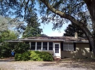 102 Simmons Ave, Saint Simons Island, GA 31522