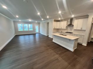 1160 Topaz Cave Cir, Raleigh, NC 27610