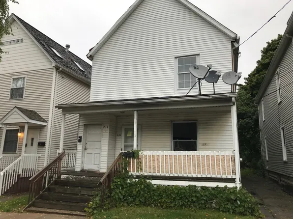 219 Chestnut St #1, Erie, PA 16507