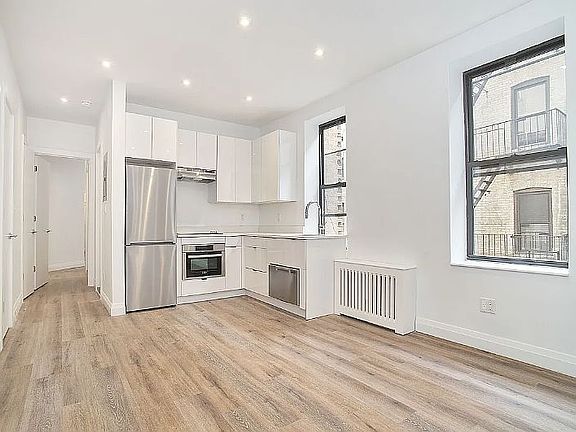 2nd image of 425 Grand Ave APT B5