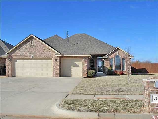 1st image of 713 N Elk Way