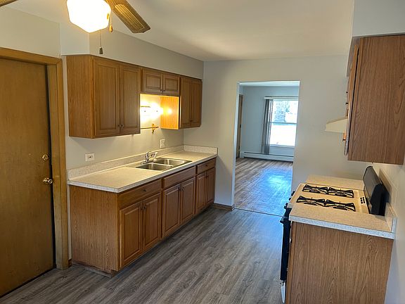4th image of 1431 E 156th St