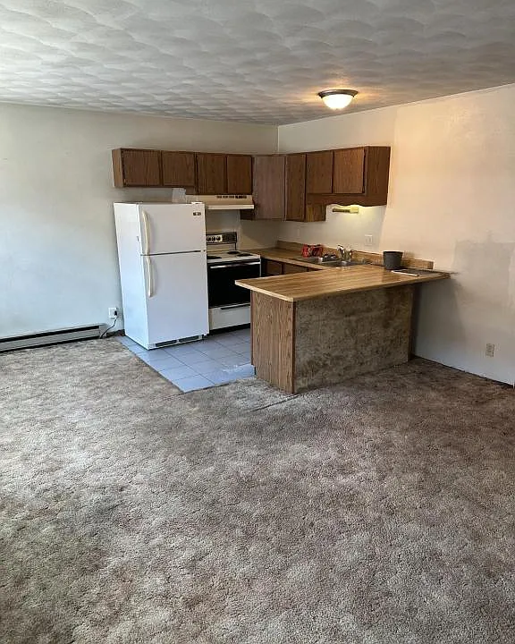 106 S Main St #9