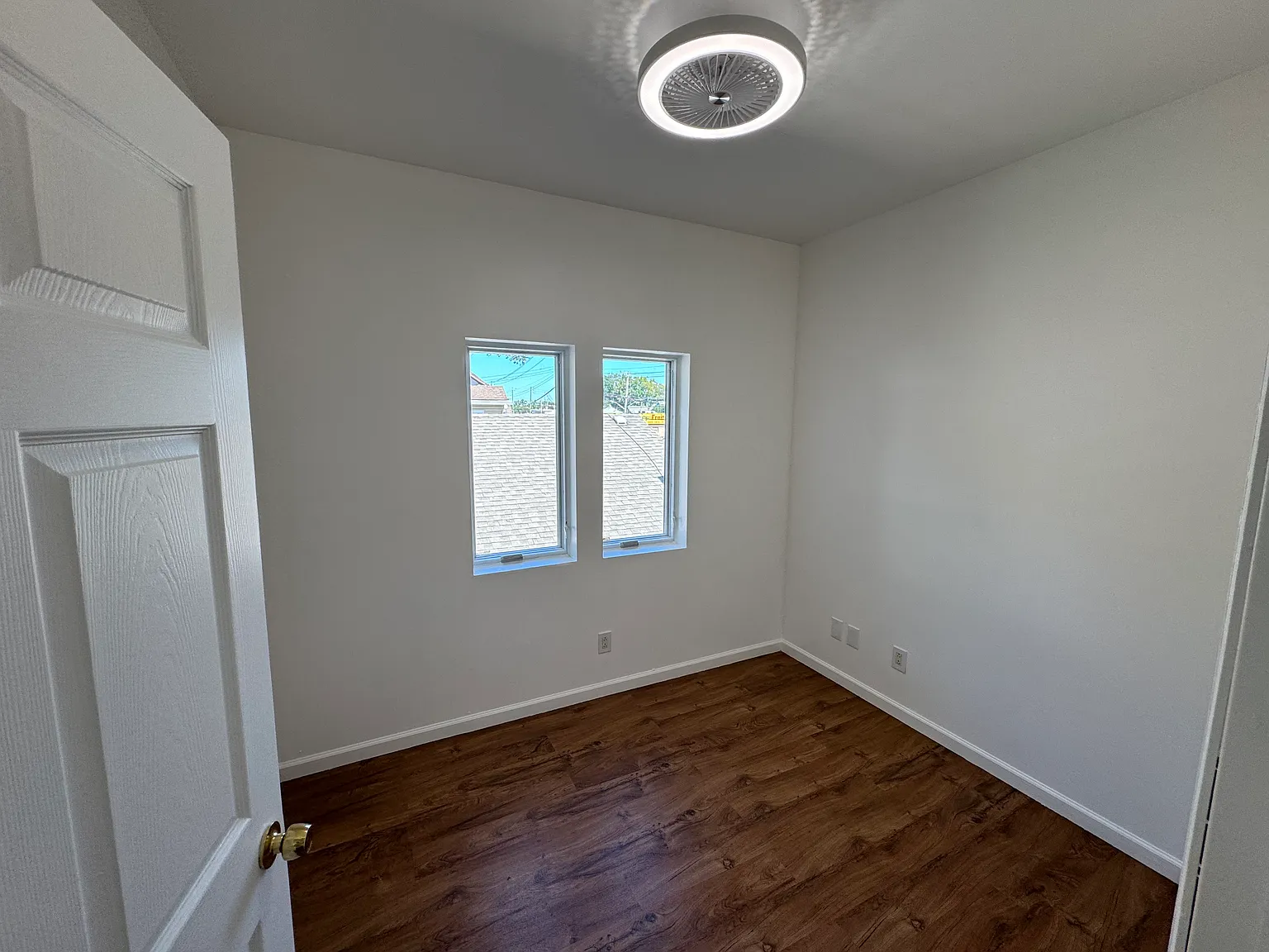 2 bed, $1,900 — Photo 2