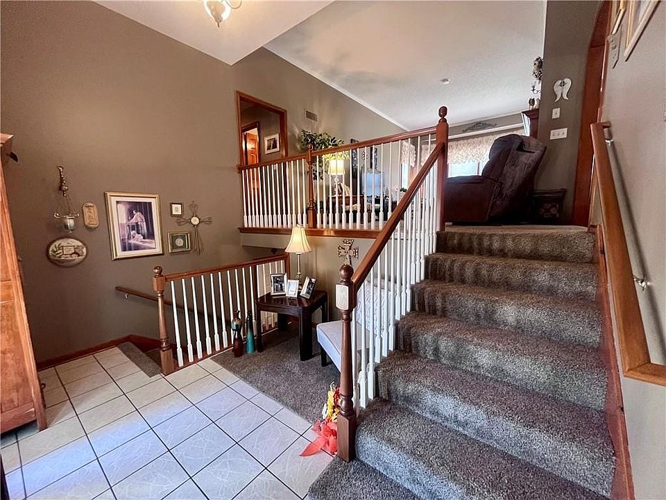 2nd image of S Vista Ct