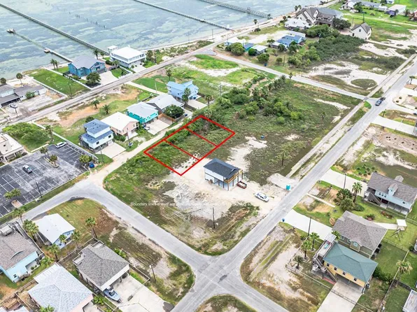 1111 S Austin St, Rockport, TX 78382