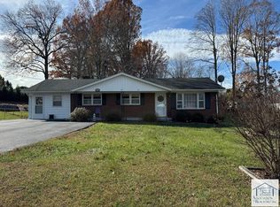 92 Sheffield Rd, Ridgeway, VA 24148