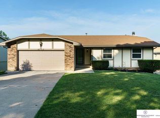 6327 S 72nd Ave, Ralston, NE 68127