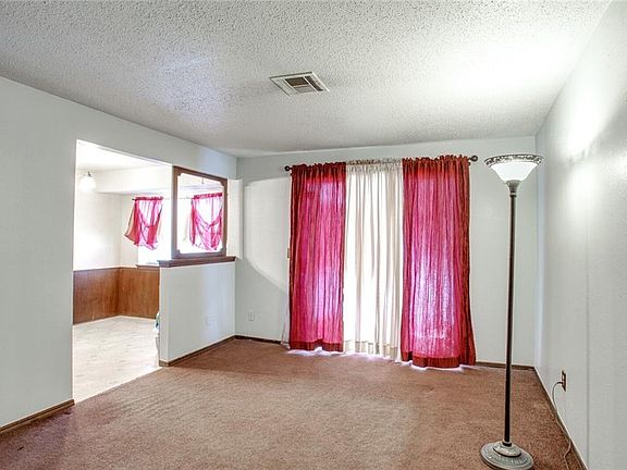 3rd image of 4864 Bismarc Dr