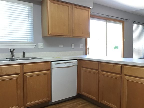 5th image of 2821 Carlsbad Cir