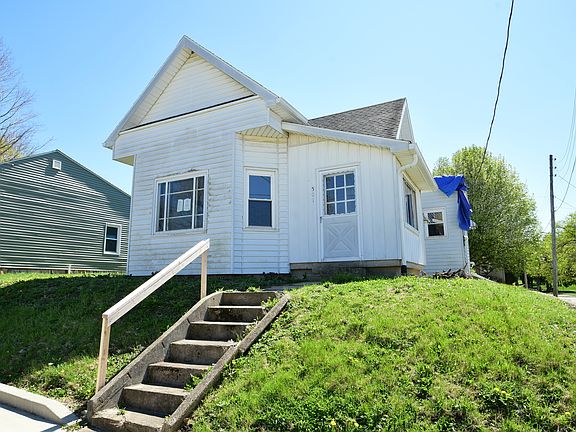 3rd image of 501 E Main St