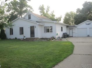 610 S Donaldson St, Luverne, MN 56156