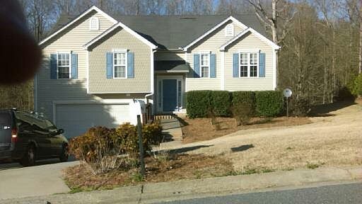 beautiful 4brm/3 full bath house