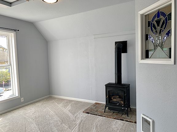 3rd image of 104 Union Ave #1/2