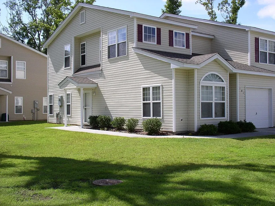 101 Spanish Oaks Ln