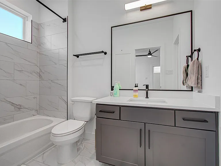 3032 Lamar St — Photo 28