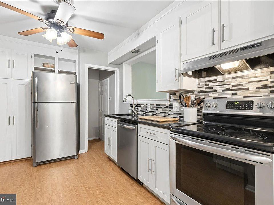 1st image of 319 Gambrills Rd