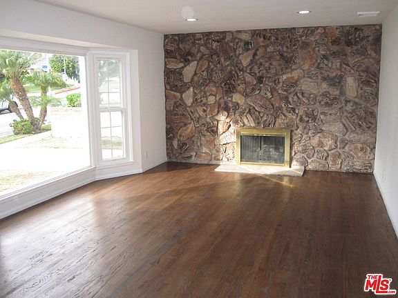 4th image of 10404 S 7th Ave