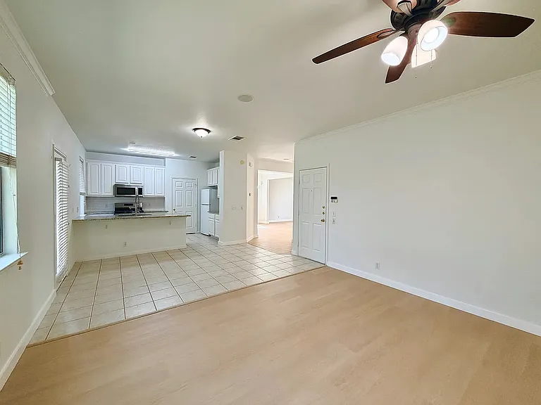111 N Field St — Photo 8
