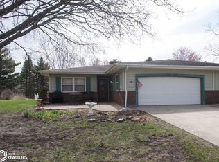 102 Bicentennial Ct, Webster City, IA 50595