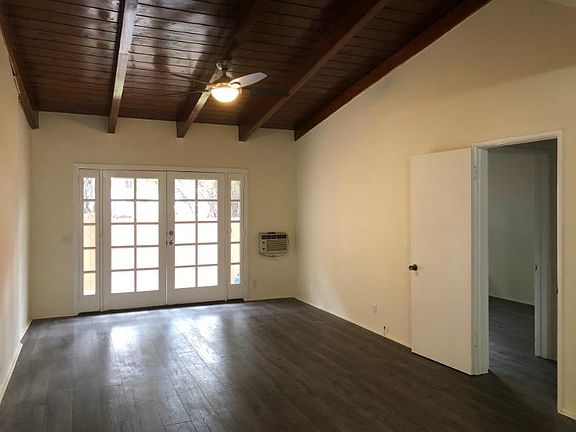 3rd image of 3042 Honolulu Ave APT C