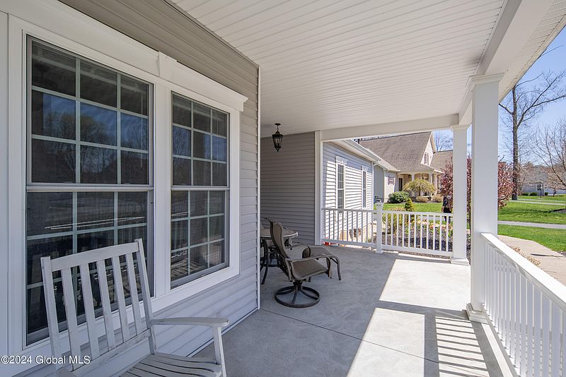 3rd image of 22 Carlson Way