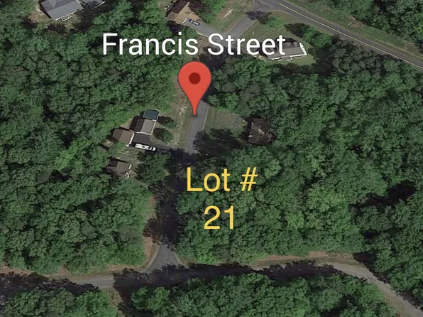 21 Francis St, Montross, VA 22520