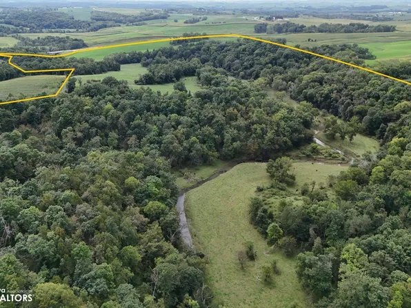 Bluebird Rd, Cascade, IA 52033