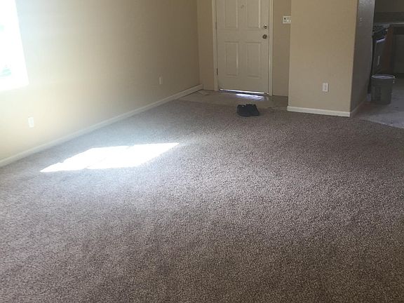 3rd image of 300 Bathbridge Ln