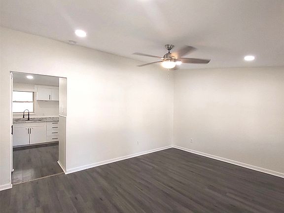 2nd image of 516 Forrest Ln