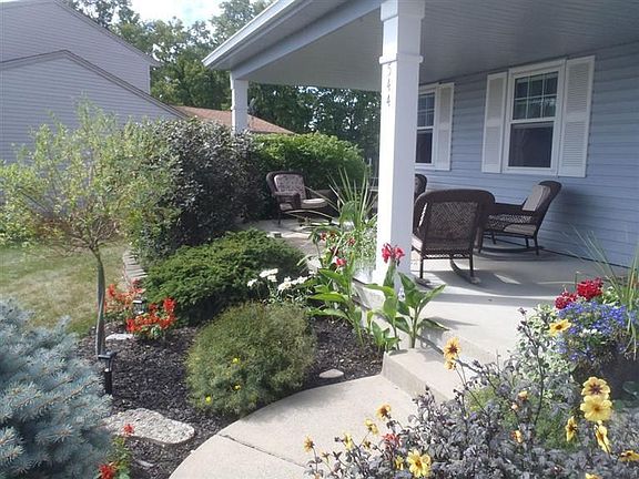 3rd image of 544 Southwick Pl