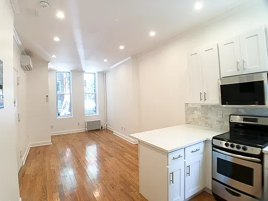 Rented by Francine Realty | media 11