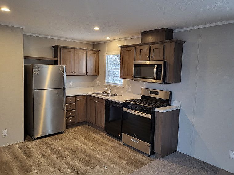 1st image of 113 Beech Ave #113