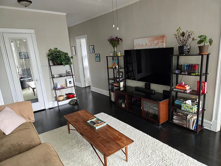 4545 N Rockwell St #2 — Photo 5