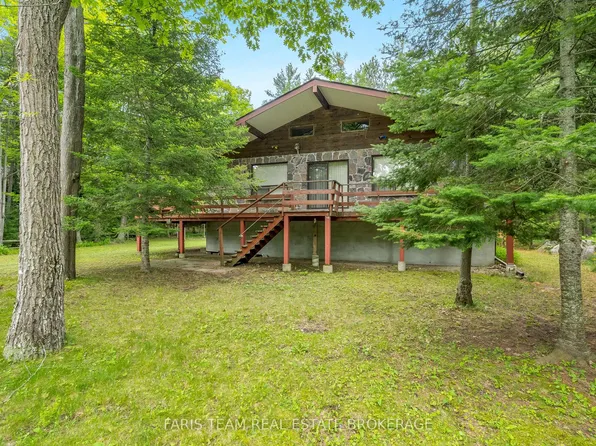 39 Rosemary Rd, Tiny, ON L0L 2T0