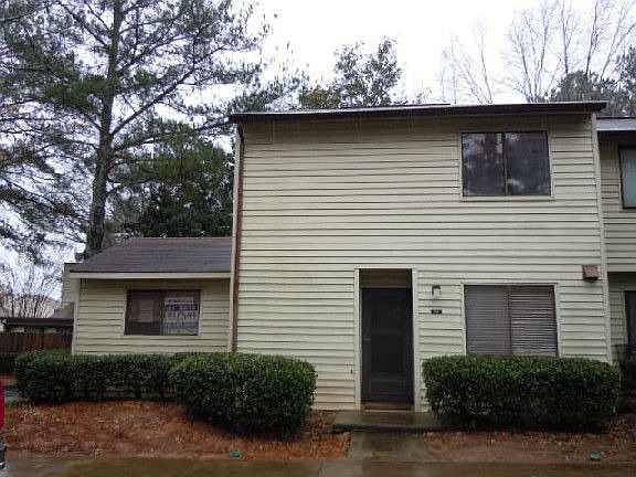 1st image of 1106 Country Ct