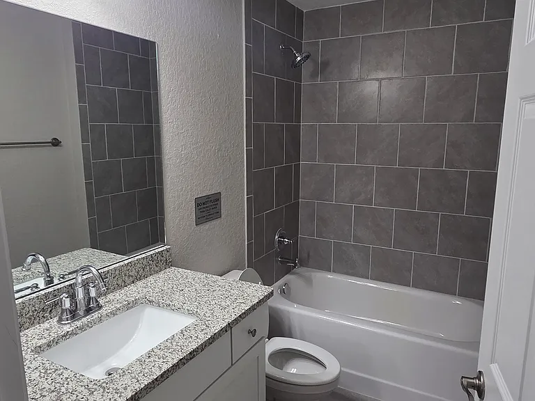 14843 SW 21st Pl — Photo 22