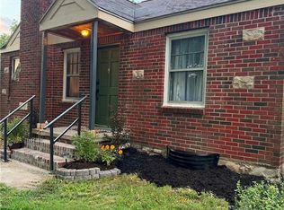 709 N Allen Rd, Independence, MO 64050
