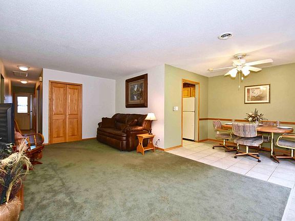 4th image of 1402 McNally Dr #A