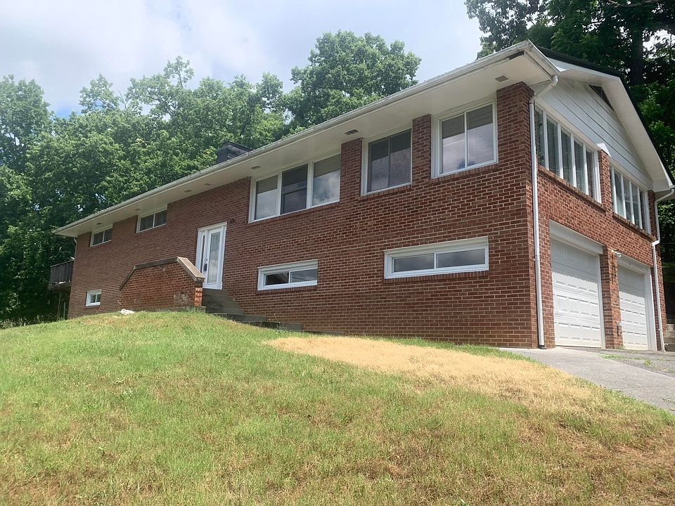 1st image of 691 Moreland Dr