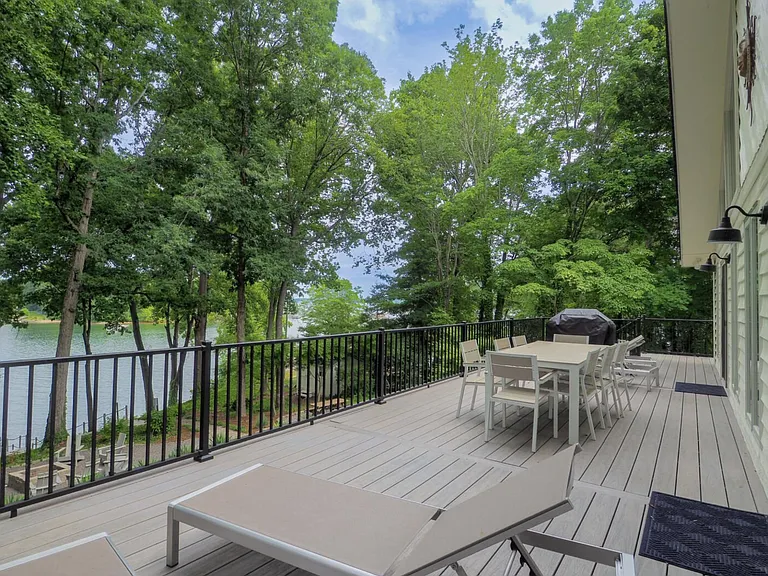 4564 Ina Ln — Photo 27