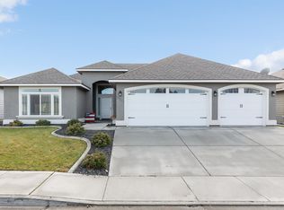 10233 W 16th Pl, Kennewick, WA