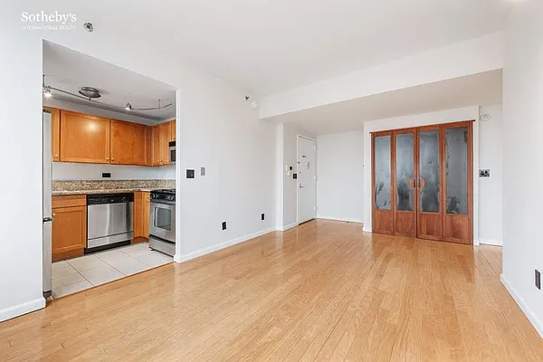Sold by Sotheby's International Realty | media 6