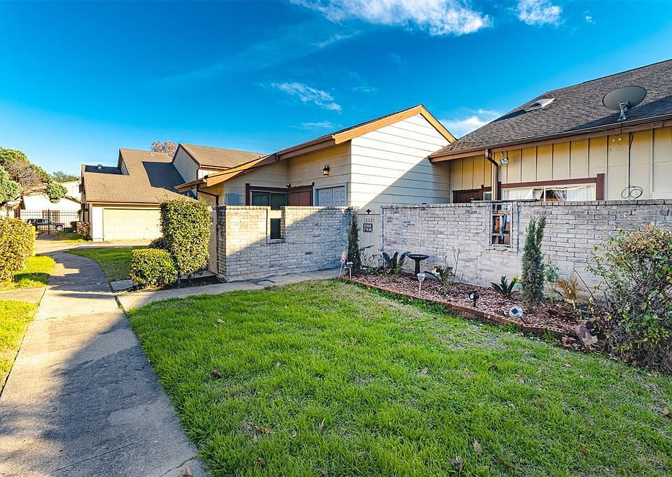 1st image of 12621 Wellington Park Dr