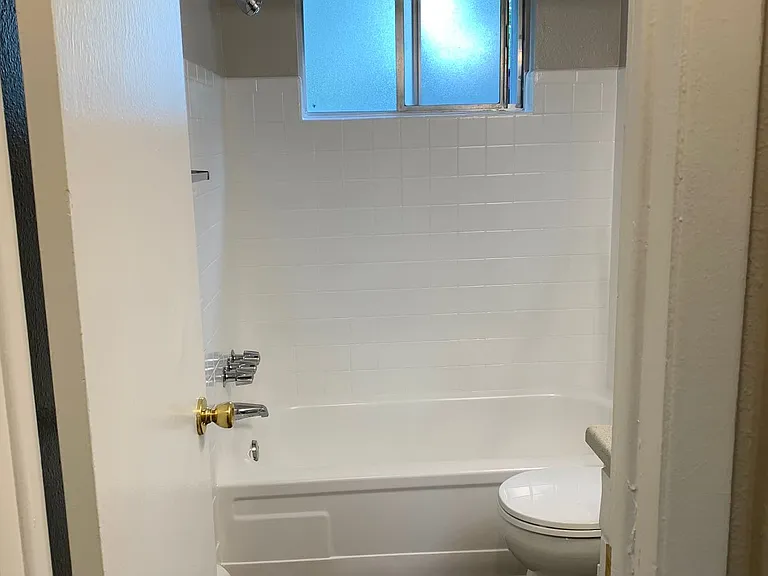 Garden Center Apt. 66 — Photo 25