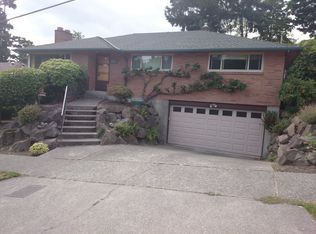 8915 41st Ave SW, Seattle, WA 98136