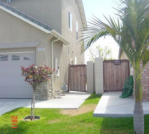 13215_Early_Crimson_027