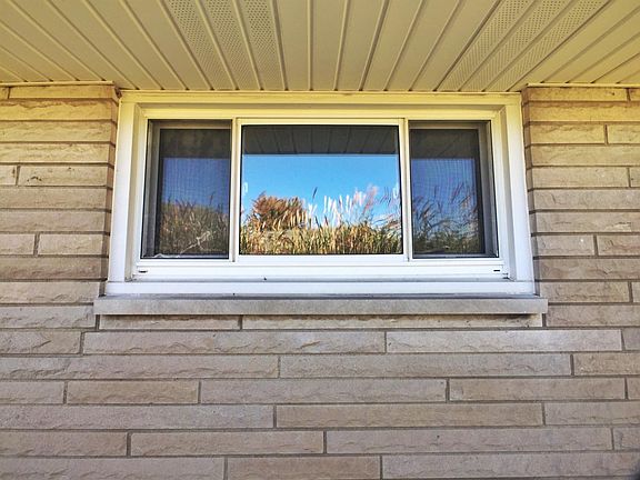 3rd image of 330 Olive St Lot 64