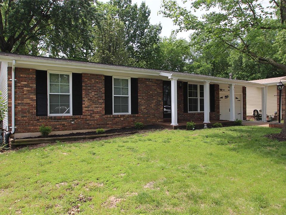 1st image of 38 Smoke Tree Dr