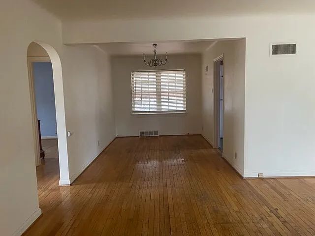 1319 S Rock Hill Rd — Photo 5